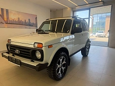 Lada Niva Legend